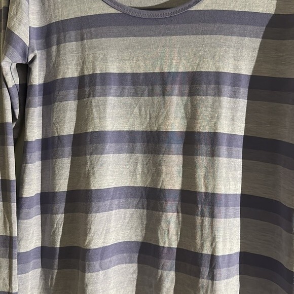 NWT Lynnae Purple Striped Long Sleeve Top Size S - Picture 2 of 6